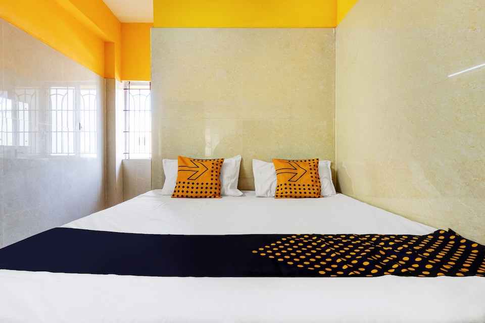 SPOT ON 68901 Prakash Lodge, Othakalmandapam, Coimbatore