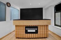 Super Townhouse Richmond MG Road Metro Formerly Richmond Residency