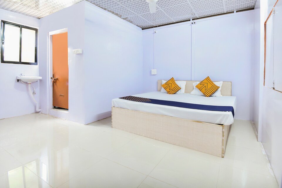 SPOT ON 68908 Hotel Swaraj, Pirangut, Pune