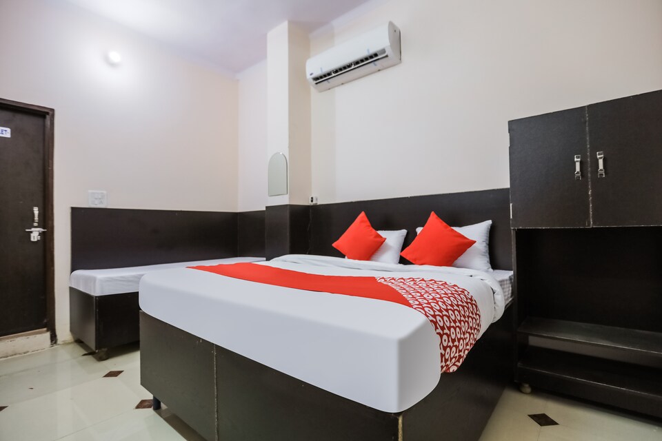 OYO 68915 Hotel Sachdeva , Sri ganganagar, Sri Ganganagar