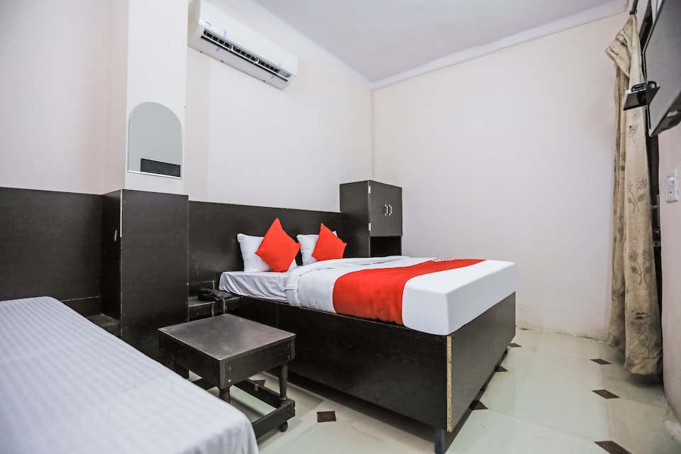 OYO 68915 Hotel Sachdeva , Sri ganganagar, Sri Ganganagar