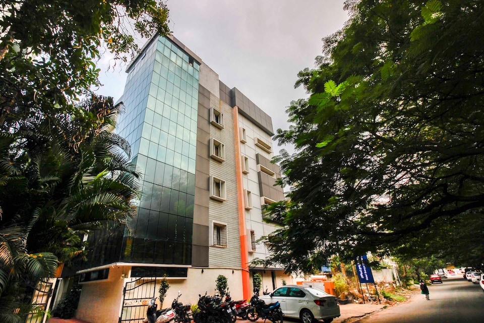 Capital O 68918 Sravya Grand Residency, Gachibowli, Hyderabad