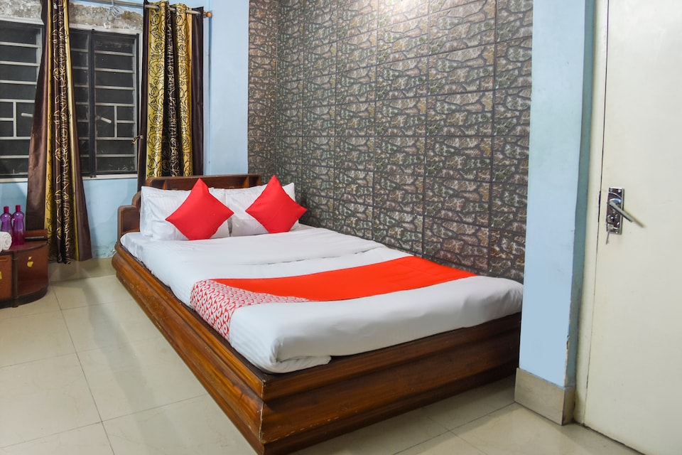 OYO 68942 Xplore Hospitality, VIP Road Kolkata, Kolkata