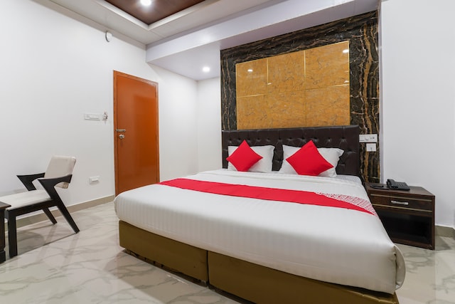 Hotel O Raghavendra Residency
