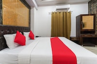 Hotel O Raghavendra Residency