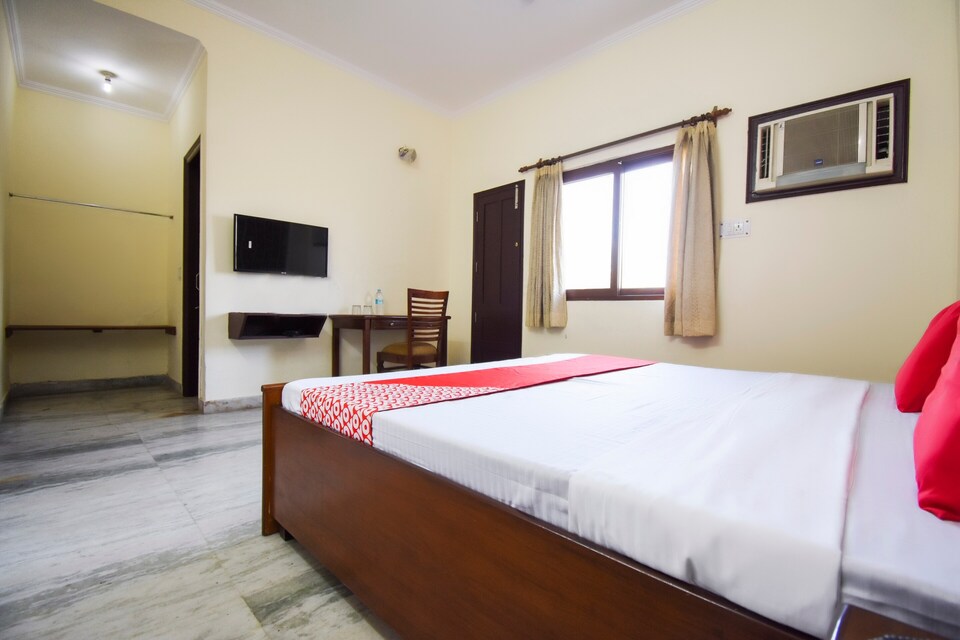 OYO 68961 Gopal Bhawan, Haridwar Junction, Haridwar