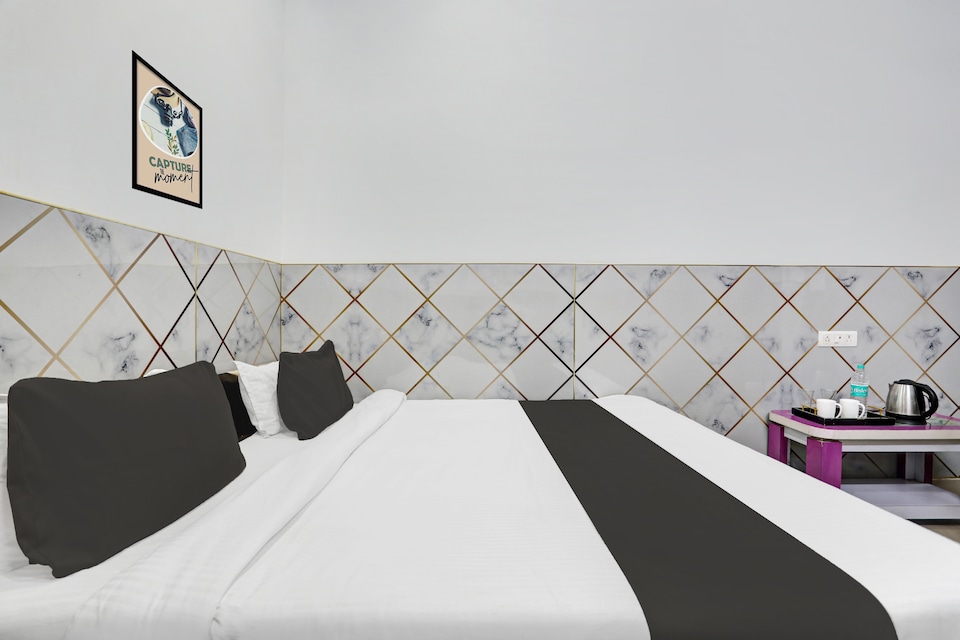 SPOT ON Hotel pratap plaza, Bharatpur, Bharatpur