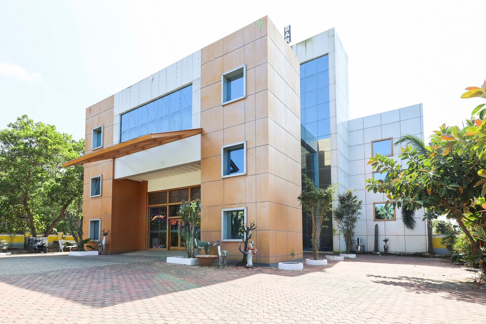 Capital O 68980 Hotel Souparnika, Kollam, Kollam