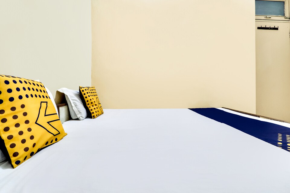 SPOT ON Hotel Ashish Near Sahara Ganj Mall, Charbagh Lucknow, Lucknow