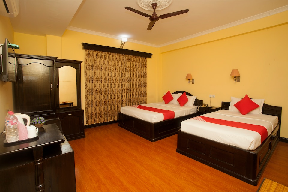 OYO 751 Hotel Bougainvillea, Pokhara, Pokhara