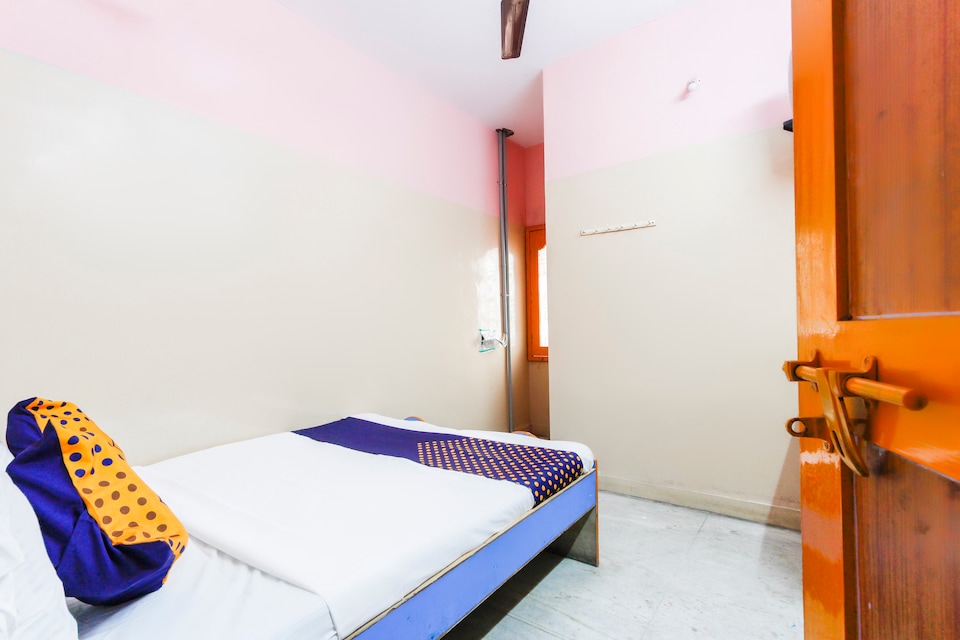 SPOT ON 68998 Muthu Mansion, Vellore, Vellore