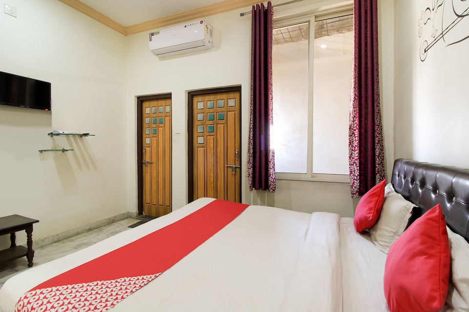 OYO 69002 Shree Krishna Hotel & Restaurant, Goverdhan Sagar, Udaipur
