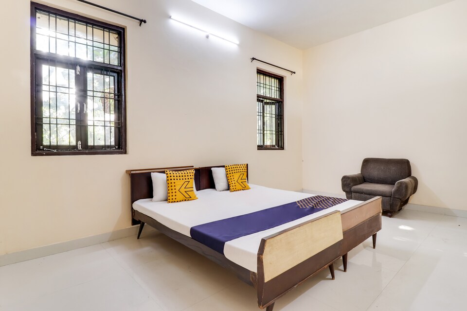 SPOT ON 69024 Blush Marriage Lawn , Aliganj Lucknow, Lucknow