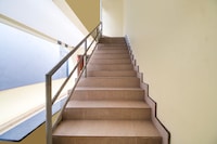 Super Hotel O Allipuram Near Railway Station