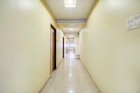 Super Hotel O Allipuram Near Railway Station