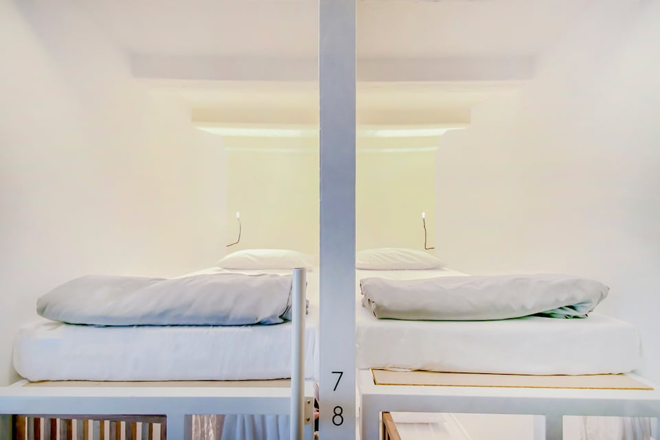 OYO 597 Chatel Hostel Bangkok, BW_Pathumwan P1, Bangkok