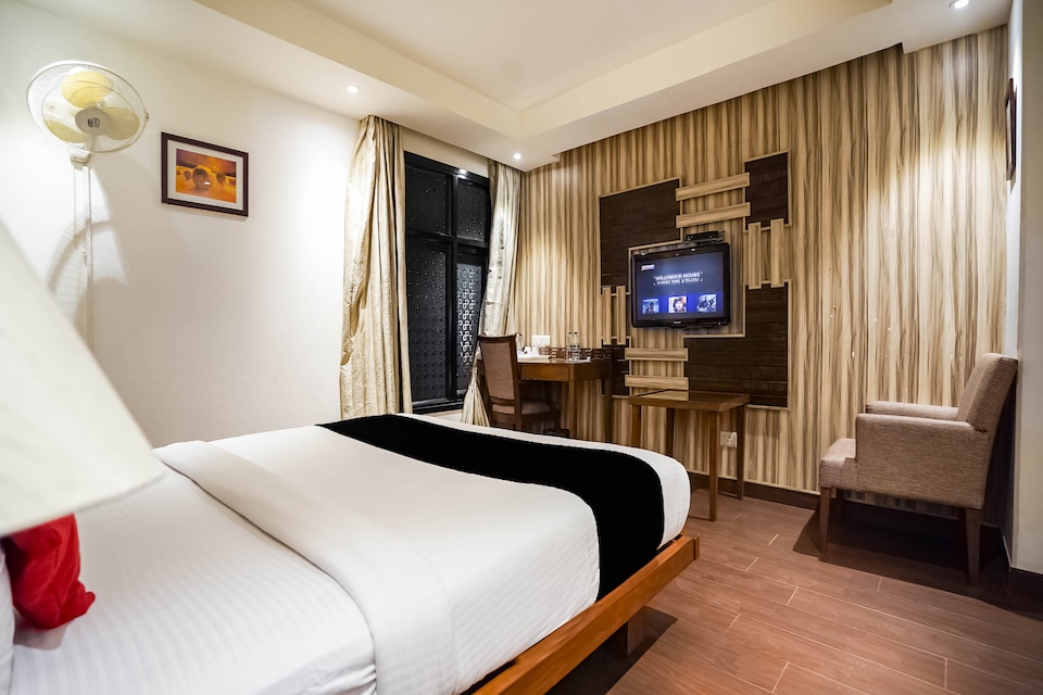 Capital O 69057 The Royal Imperial, Airport Delhi, Delhi Transit