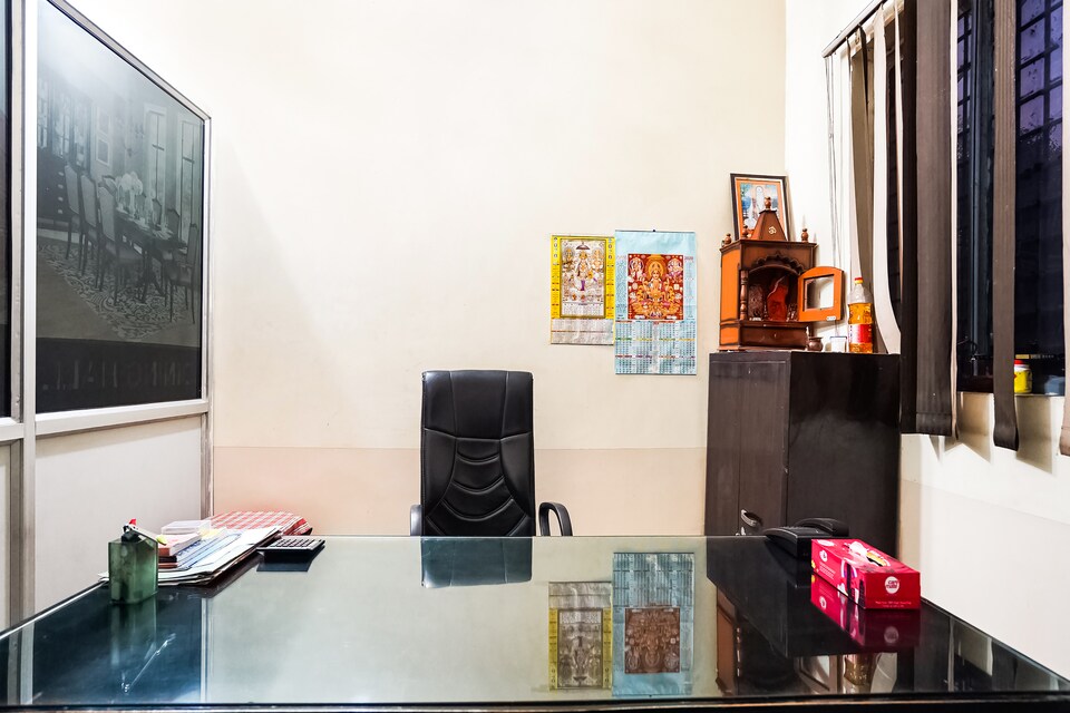 SPOT ON 69063 Leaf Petals Hospitality, Old Gurgaon, Gurgaon