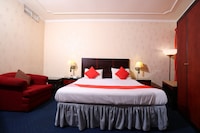 OYO 112 Semiramis Hotel