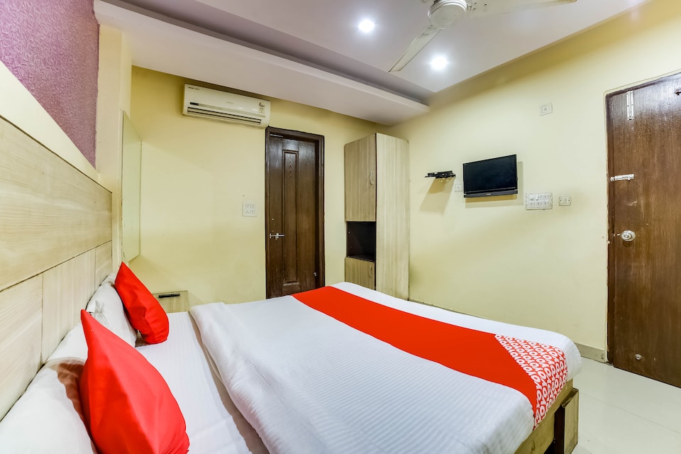 OYO 69077 Sagar palace, Paharganj Delhi, Delhi