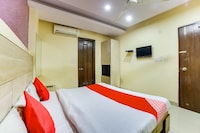 OYO 69077 Sagar palace