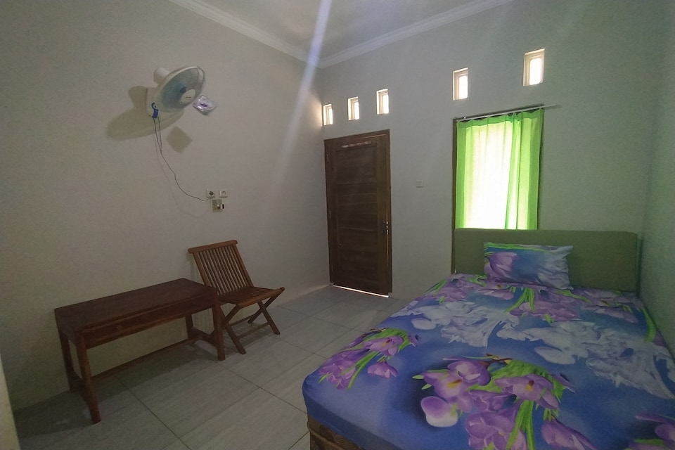 OYO Life 2811 Nirwana Kost & Homestay, Wonosari Yogya, Yogyakarta