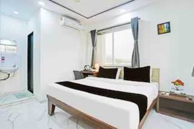 Hotel O Rana Residency Near Western Express Highway Metro Station