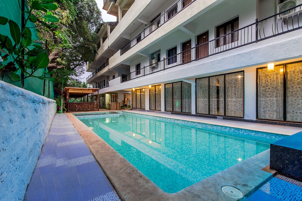 OYO 5671 Maximum Holiday Inn, Anjuna Vagator Goa, गोवा