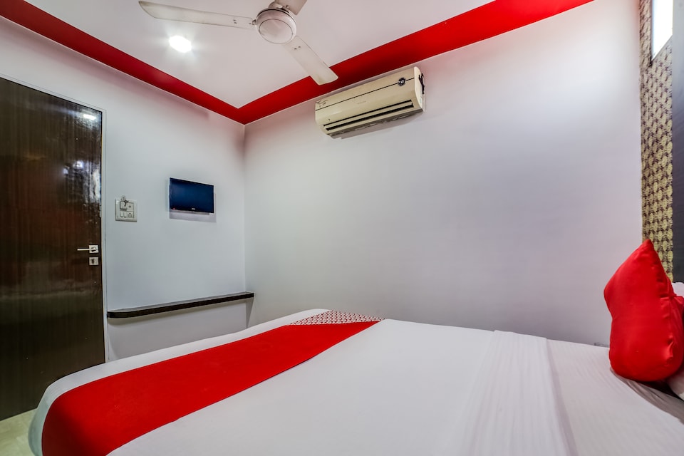 OYO 69150 Hotel Kingsley, Uzan Bazar Guwahati, Guwahati
