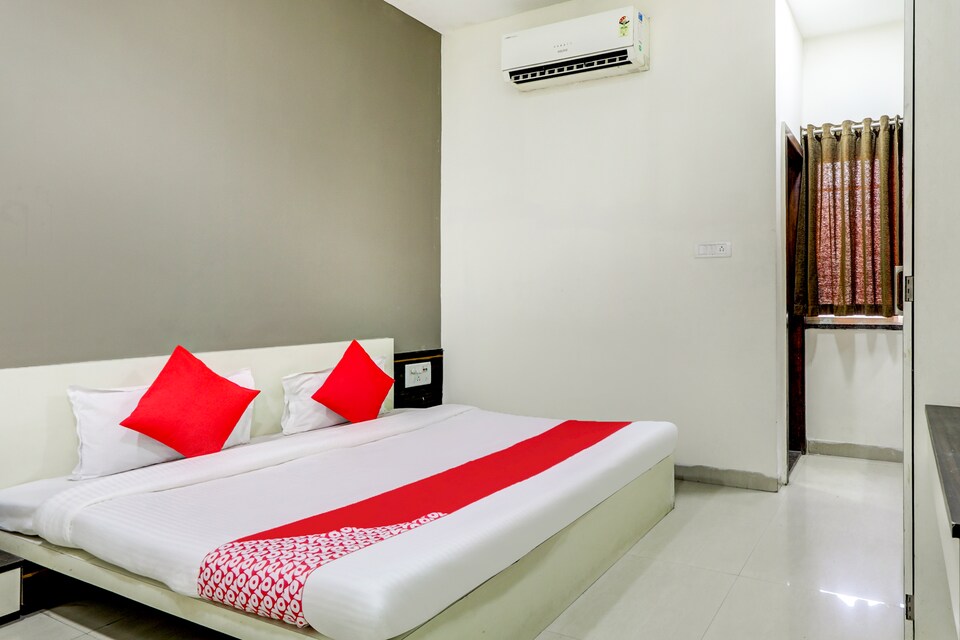 OYO 69156 Hotel Ashirwad, Dewas City, Dewas
