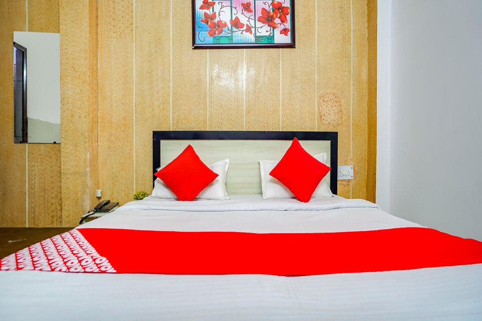 OYO 69174 Pankaj Guest House, Nizamuddin Delhi, Delhi