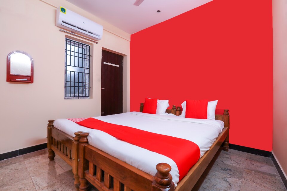 Live Under CHN2095 , Airport Chennai, Chennai