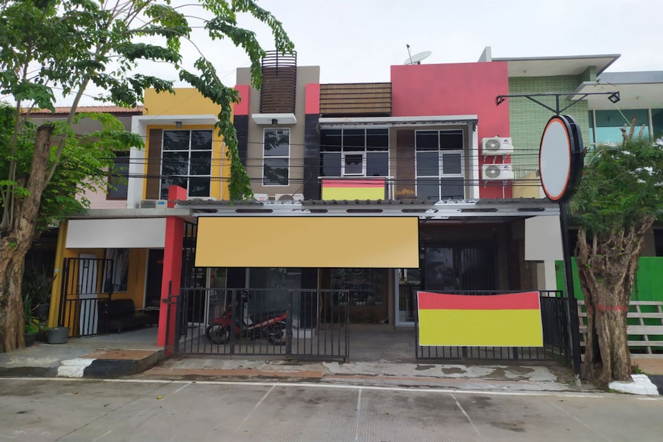 OYO Life 2833 Kost Harmony, Semarang Timur, Semarang