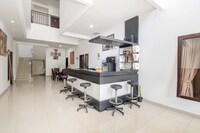 OYO 2836 Sekar Sari Residence