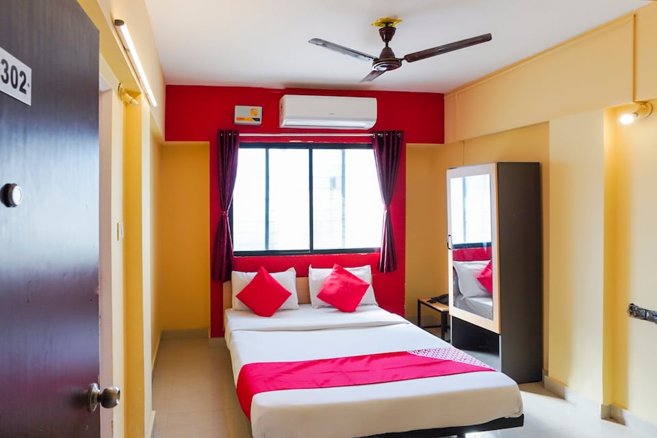 live on PUN1352, Pune Camp, Pune