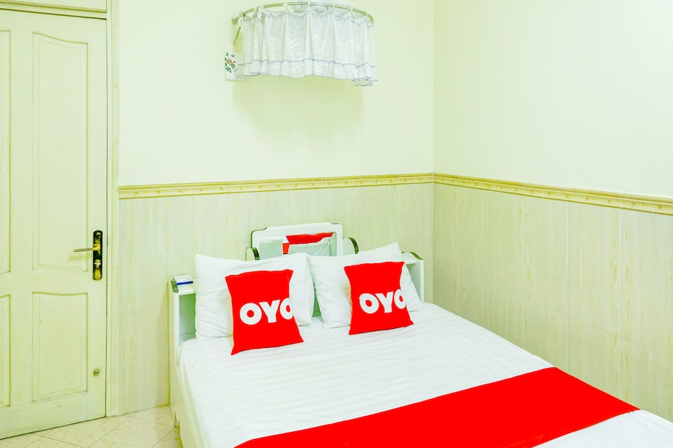 OYO 827 Bach Duong Hotel, Dalat City, Dalat