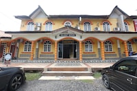 OYO 89819 Raz Hotel Kelulut