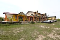 OYO 89819 Raz Hotel Kelulut