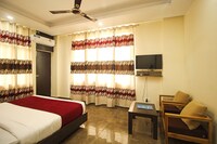 OYO Hotel Trihari