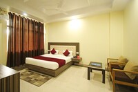 OYO Hotel Trihari