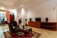 OYO Living 2843 Raz House Syariah