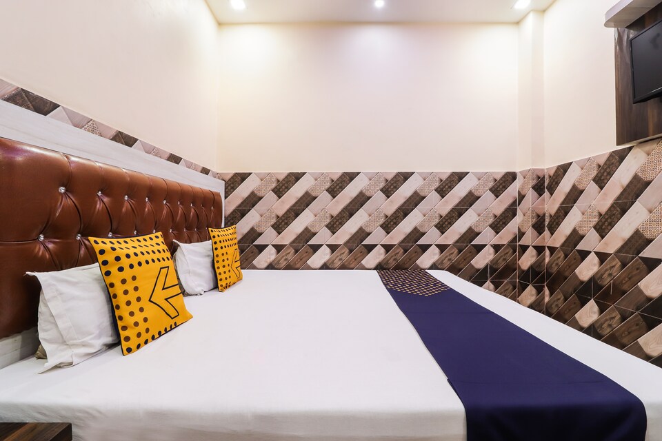 SPOT ON 69236 Hotel Shiv Palace , Kanpur Railway Station, Kanpur