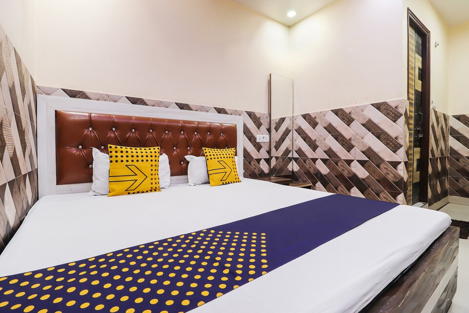 SPOT ON 69236 Hotel Shiv Palace , Kanpur Railway Station, Kanpur