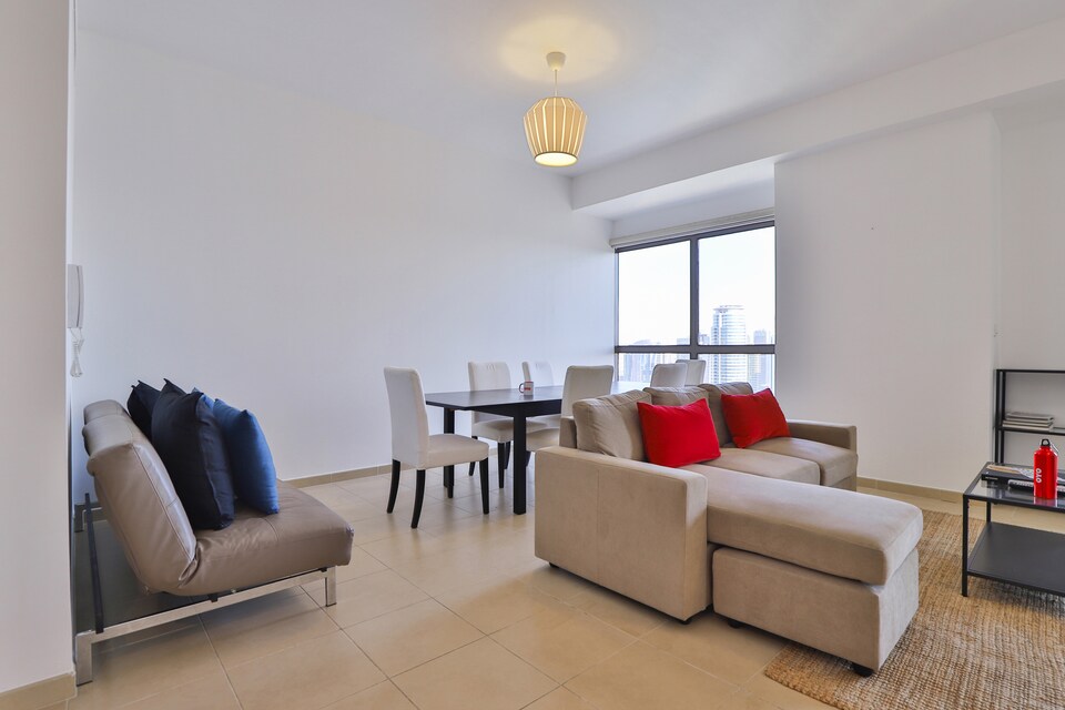 OYO 455 Home Amwaj 4, 2BHK, JBR, Jumeirah Beach Residence Dubai, Dubai