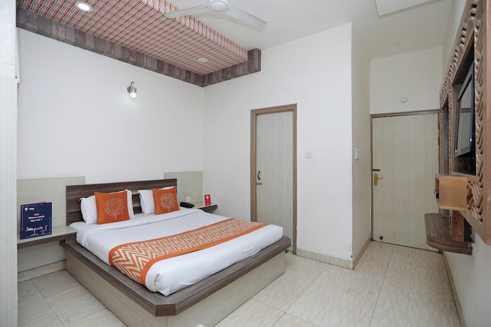 OYO 5688 Hotel Gagan Eco, Mall Road Kanpur, Kanpur