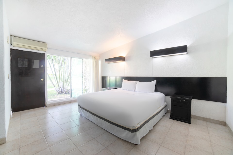 Capial O Hotel Teques Palace, Puente de Ixtla, MOR, Tequesquitengo