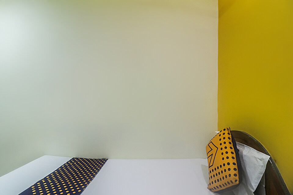 SPOT ON 69285 R.s.bhavan Tourist Lodge, Bagdogra Airport Siliguri, Siliguri