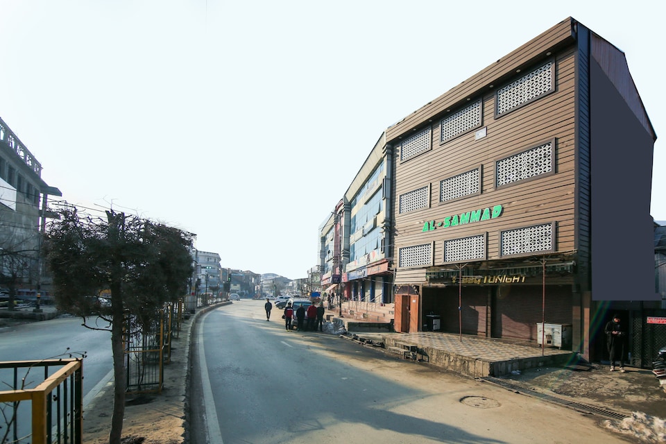 OYO 69289 Hotel Alsamad, Dalgate Srinagar, Srinagar
