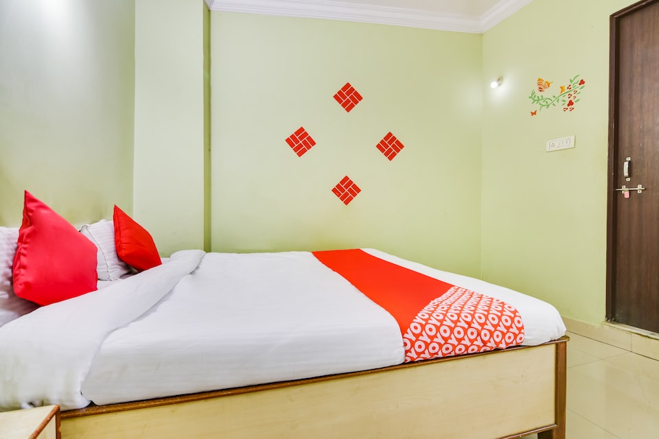 OYO 69295 Hotel Nandini, Sitabuldi Nagpur, Nagpur