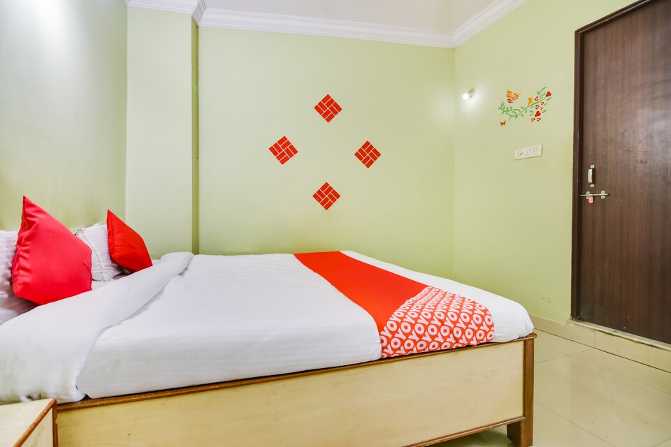 OYO 69295 Hotel Nandini, Sitabuldi Nagpur, Nagpur